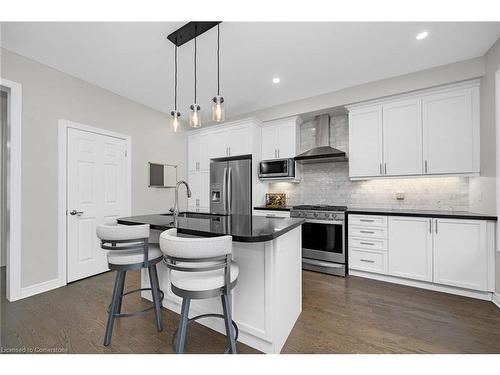 3012 Rivertrail Common, Oakville, ON - Indoor Photo Showing Kitchen With Upgraded Kitchen