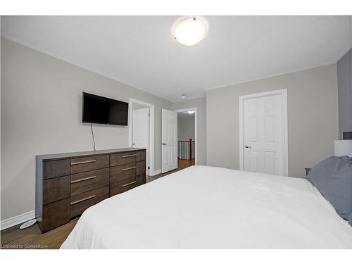 3012 Rivertrail Common, Oakville, ON - Indoor Photo Showing Bedroom