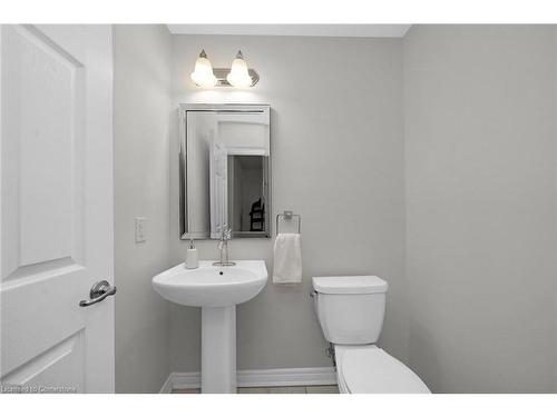 3012 Rivertrail Common, Oakville, ON - Indoor Photo Showing Bathroom