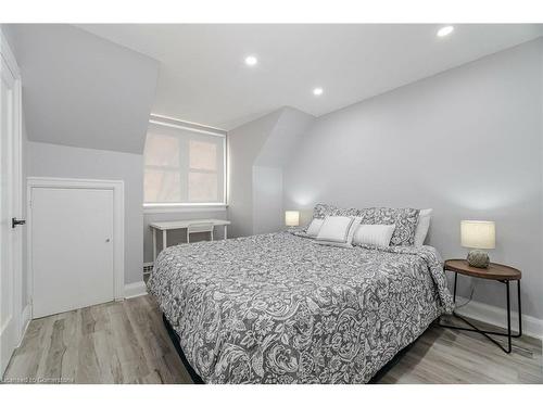 774 Belmont Avenue W, Kitchener, ON - Indoor Photo Showing Bedroom