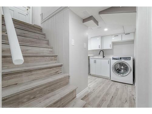 774 Belmont Avenue W, Kitchener, ON - Indoor Photo Showing Laundry Room