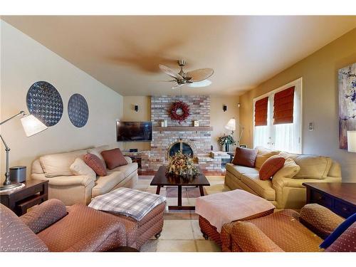 5270 Giacco Court, Mississauga, ON - Indoor Photo Showing Living Room With Fireplace