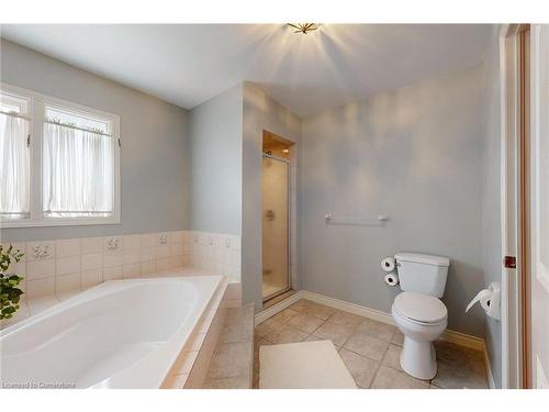 5270 Giacco Court, Mississauga, ON - Indoor Photo Showing Bathroom