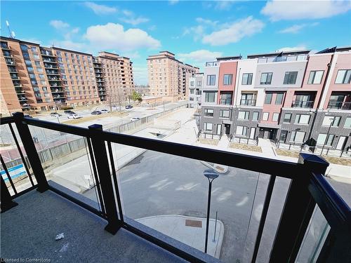 411-3401 Ridgeway Drive, Mississauga, ON - Outdoor With Balcony