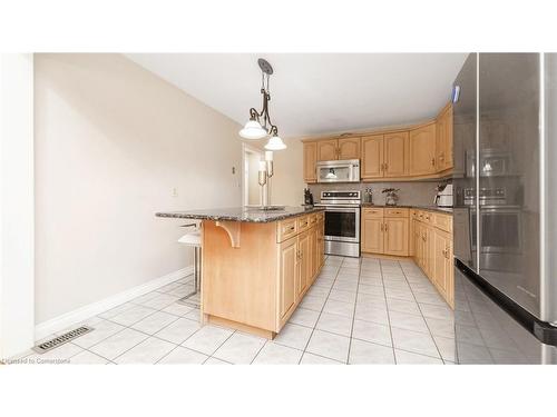 364 Roselawn Place, Waterloo, ON - Indoor Photo Showing Kitchen