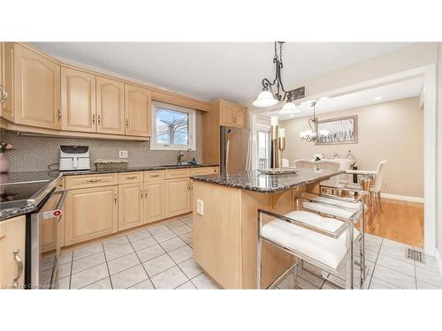 364 Roselawn Place, Waterloo, ON - Indoor Photo Showing Kitchen