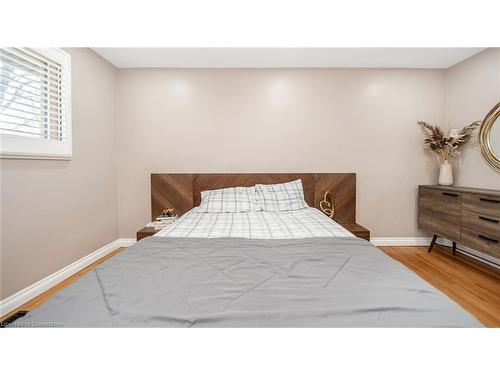 364 Roselawn Place, Waterloo, ON - Indoor Photo Showing Bedroom