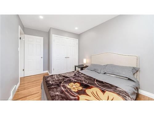 364 Roselawn Place, Waterloo, ON - Indoor Photo Showing Bedroom