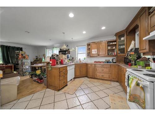 475461 County Road 11 Road, Amaranth, ON - Indoor Photo Showing Kitchen