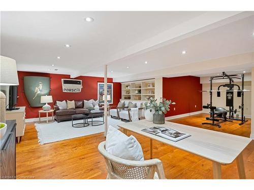 169 Chebucto Drive, Oakville, ON - Indoor Photo Showing Living Room