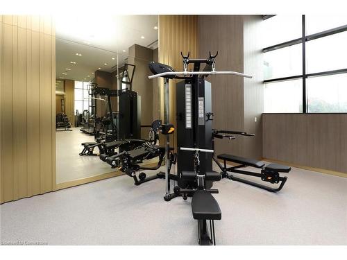 314-395 Dundas Street W, Oakville, ON - Indoor Photo Showing Gym Room