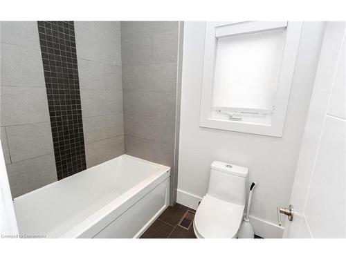 16B Benson Avenue, Mississauga, ON - Indoor Photo Showing Bathroom