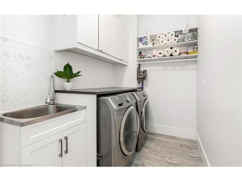 16B Benson Avenue, Mississauga, ON - Indoor Photo Showing Laundry Room