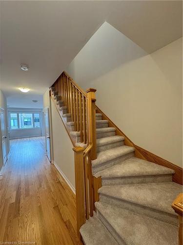 09-15 Blacklock Street Street, Cambridge, ON - Indoor Photo Showing Other Room