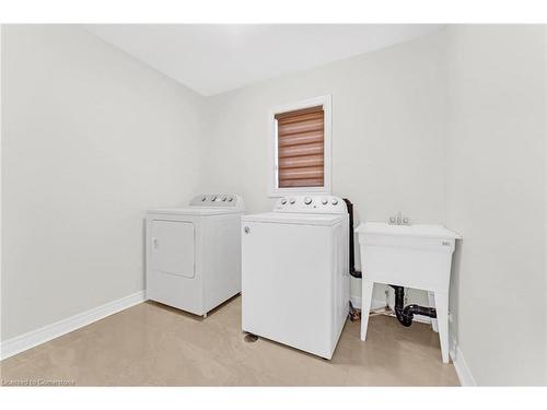 1174 Upper Thames Drive, Woodstock, ON - Indoor Photo Showing Laundry Room