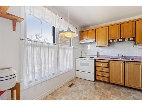 44-6650 Falconer Drive, Mississauga, ON - Indoor Photo Showing Kitchen