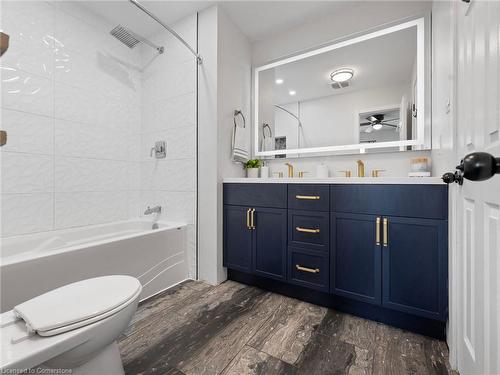 15-12 Whitedeer Road, Stoney Creek, ON - Indoor Photo Showing Bathroom