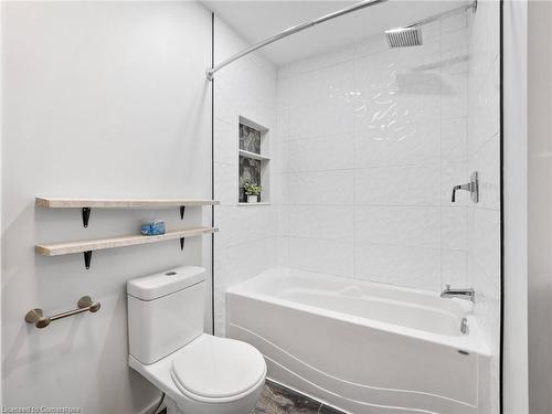 15-12 Whitedeer Road, Stoney Creek, ON - Indoor Photo Showing Bathroom