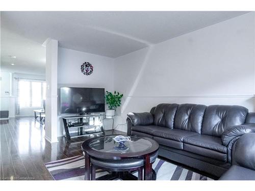 75 Saintsbury Crescent, Brampton, ON - Indoor Photo Showing Living Room