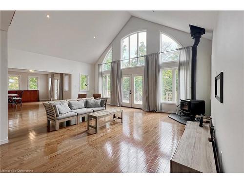 90 Golden Pond Drive, South Bruce Peninsula, ON - Indoor Photo Showing Living Room