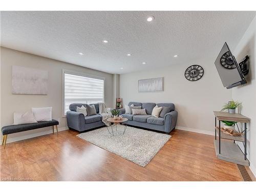 62 Greenway Boulevard, St. Thomas, ON - Indoor Photo Showing Living Room