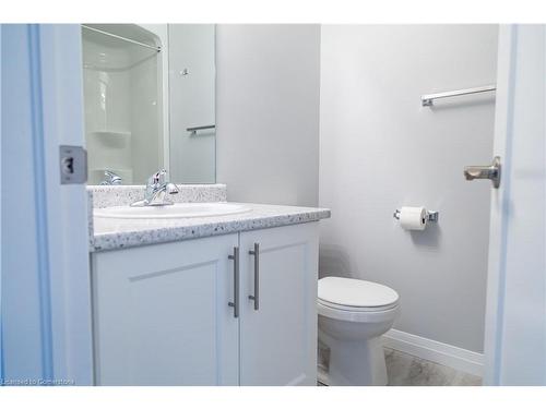 35 Laguna Village Crescent, Hamilton, ON - Indoor Photo Showing Bathroom