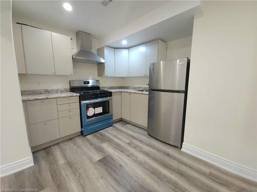 68 Cheevers Road, Brantford, ON - Indoor Photo Showing Kitchen