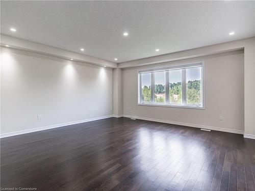 116 Eva Drive, Breslau, ON - Indoor Photo Showing Other Room