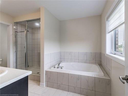 116 Eva Drive, Breslau, ON - Indoor Photo Showing Bathroom