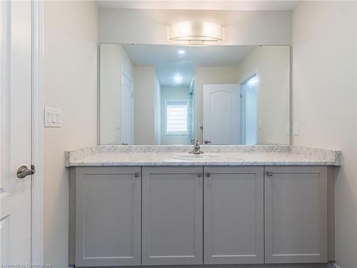 116 Eva Drive, Breslau, ON - Indoor Photo Showing Bathroom