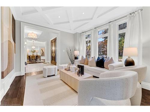 397 Bentley Road, Halton, ON - Indoor Photo Showing Living Room