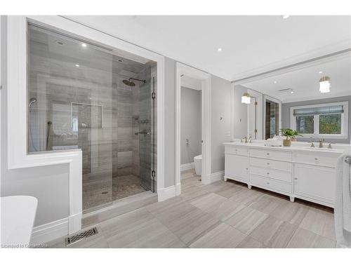 397 Bentley Road, Halton, ON - Indoor Photo Showing Bathroom