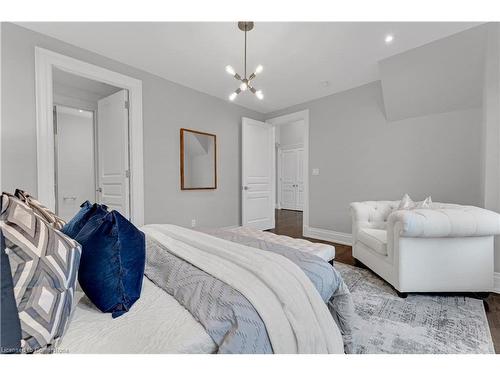 397 Bentley Road, Halton, ON - Indoor Photo Showing Bedroom