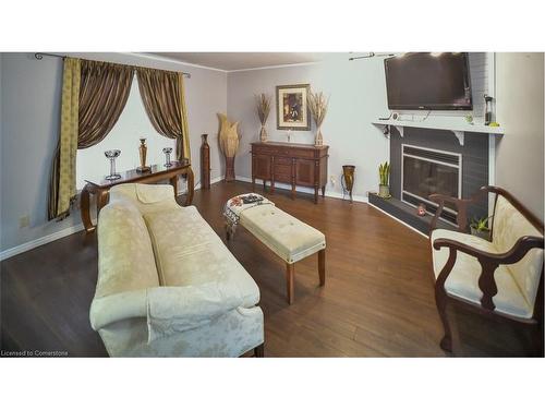 15 Turquoise Court, Chatham-Kent, ON - Indoor Photo Showing Living Room With Fireplace