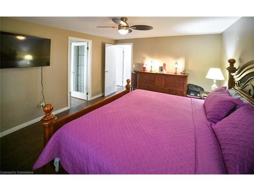 15 Turquoise Court, Chatham-Kent, ON - Indoor Photo Showing Bedroom