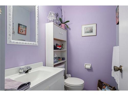 794 Laurier Avenue, Milton, ON - Indoor Photo Showing Bathroom