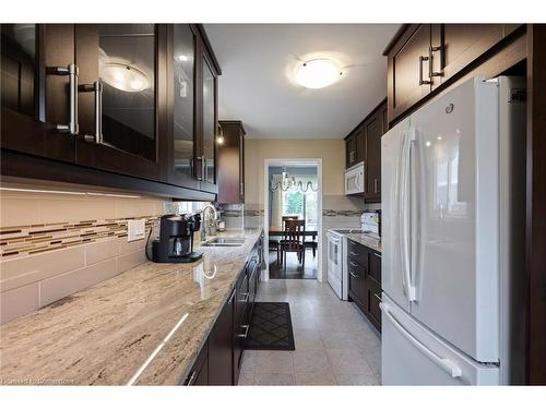 794 Laurier Avenue, Milton, ON - Indoor Photo Showing Kitchen