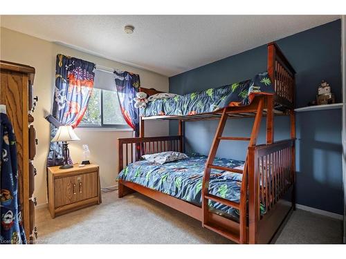 794 Laurier Avenue, Milton, ON - Indoor Photo Showing Bedroom