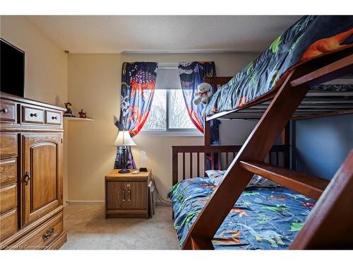 794 Laurier Avenue, Milton, ON - Indoor Photo Showing Bedroom