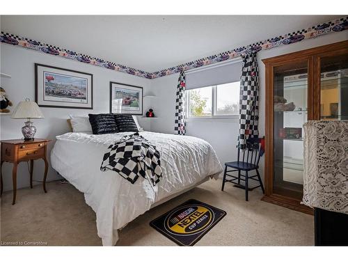 794 Laurier Avenue, Milton, ON - Indoor Photo Showing Bedroom