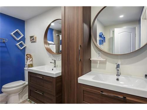 794 Laurier Avenue, Milton, ON - Indoor Photo Showing Bathroom