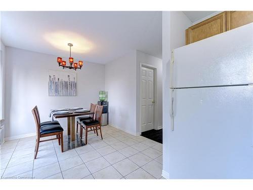 26-151 Green Road S, Stoney Creek, ON - Indoor Photo Showing Dining Room