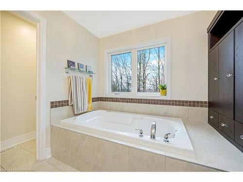 298 Eaton Street, Georgetown, ON - Indoor Photo Showing Bathroom