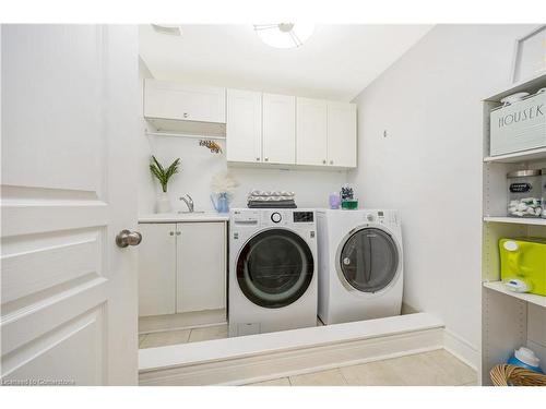 298 Eaton Street, Georgetown, ON - Indoor Photo Showing Laundry Room