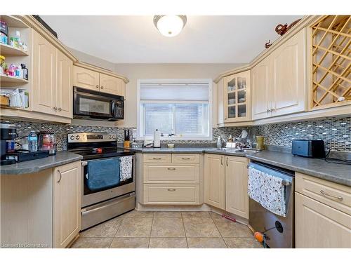 2 Gray Gate, Georgetown, ON - Indoor Photo Showing Kitchen