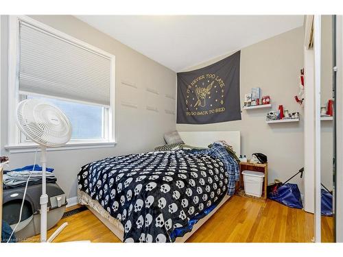 2 Gray Gate, Georgetown, ON - Indoor Photo Showing Bedroom