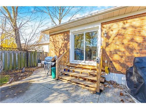 2 Gray Gate, Georgetown, ON - Outdoor With Deck Patio Veranda