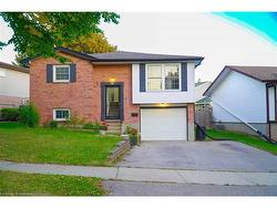 11 Wheatfield Crescent  Kitchener, ON N2P 1P7