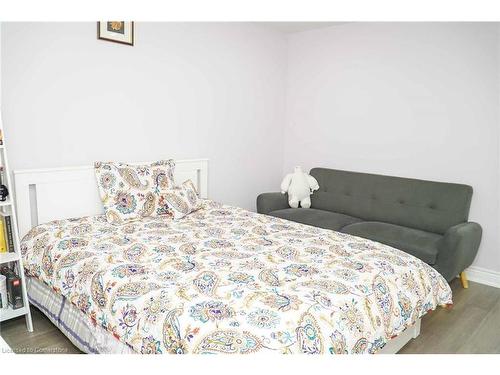 11 Wheatfield Crescent, Kitchener, ON - Indoor Photo Showing Bedroom