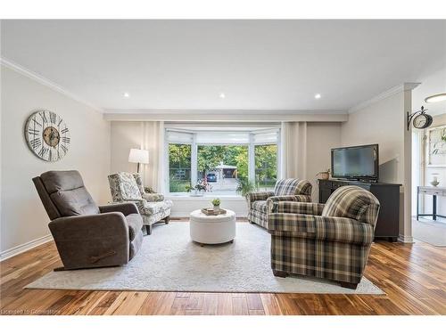 67 Moore Park Crescent, Georgetown, ON - Indoor Photo Showing Living Room